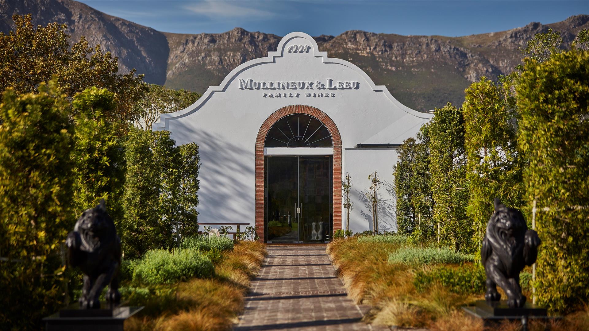 Leeu Estates