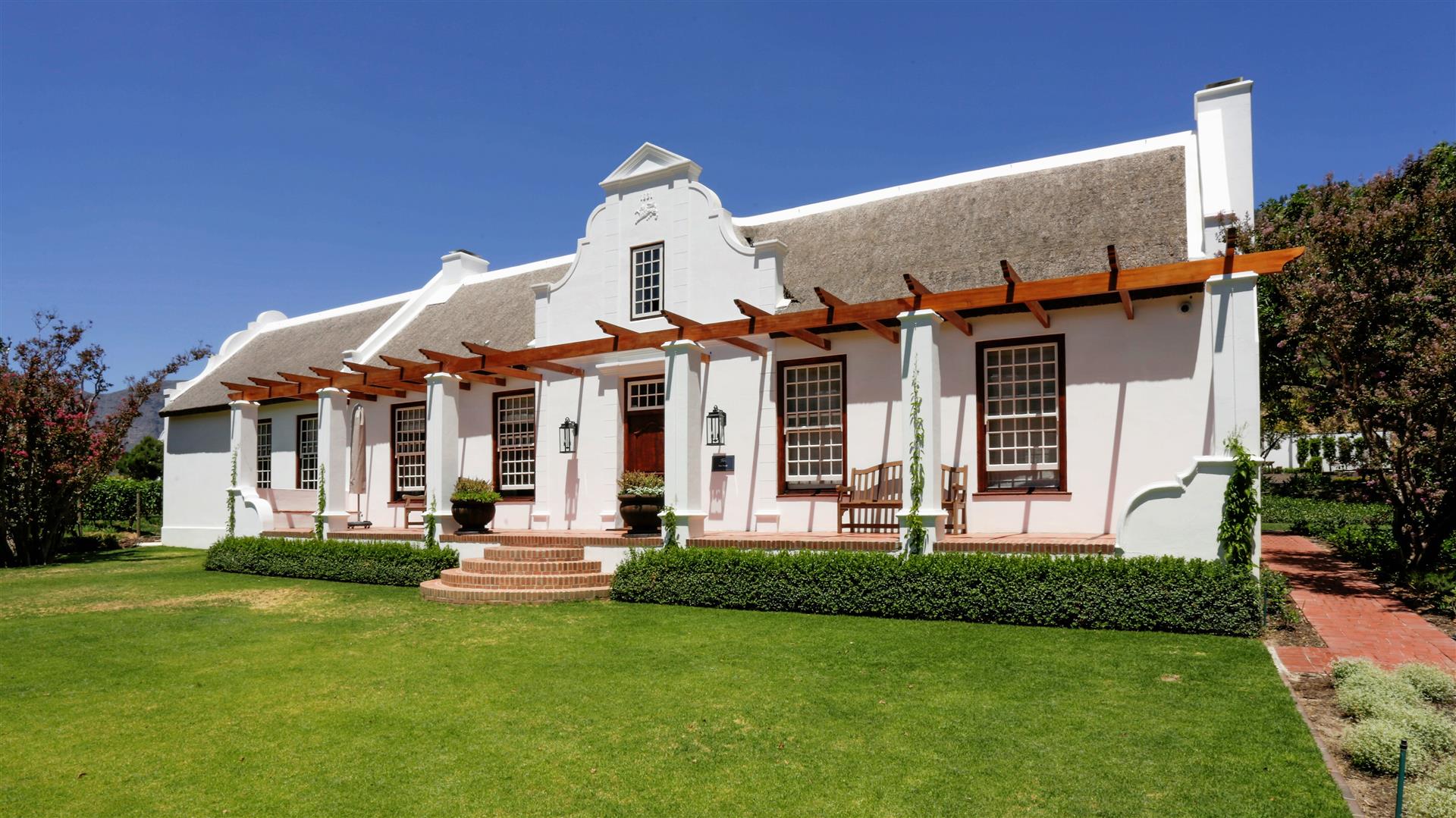 Leeu Estates