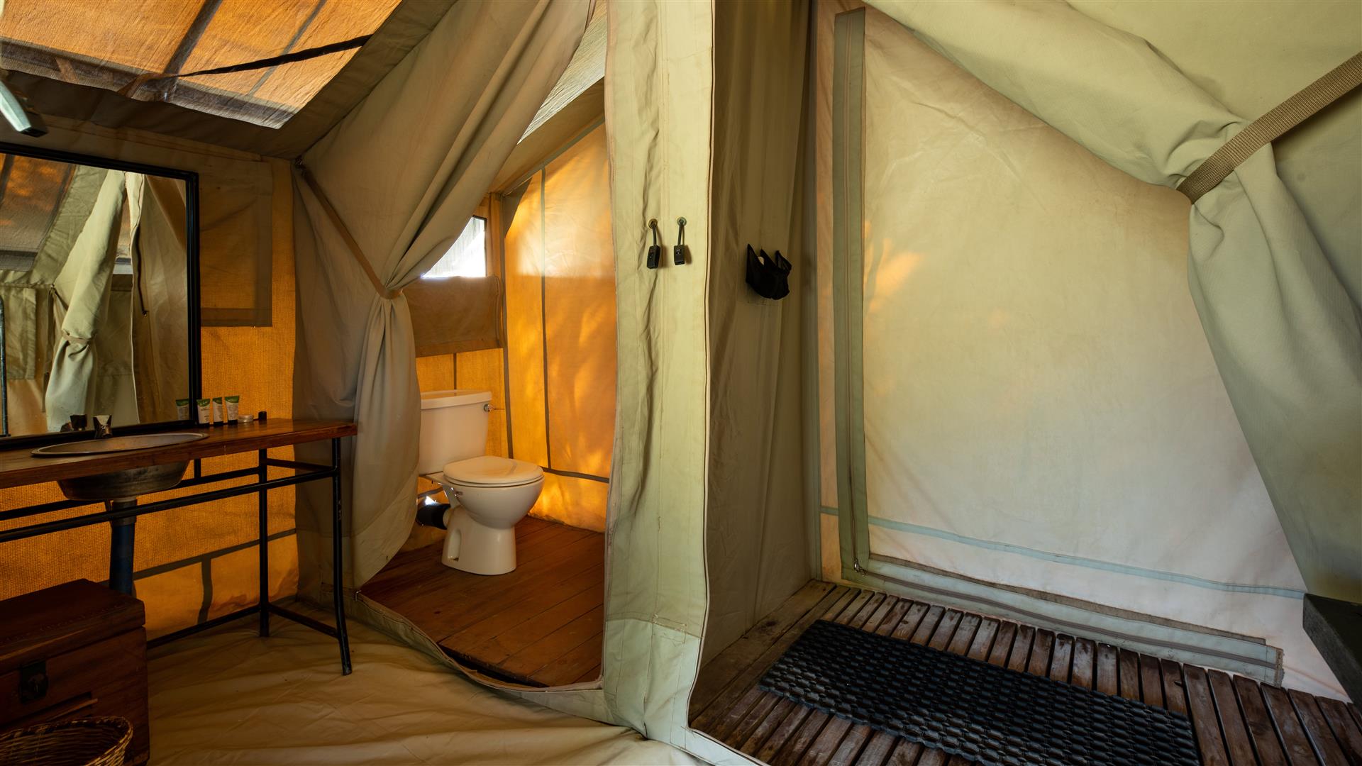 Kati Kati Tented Camp